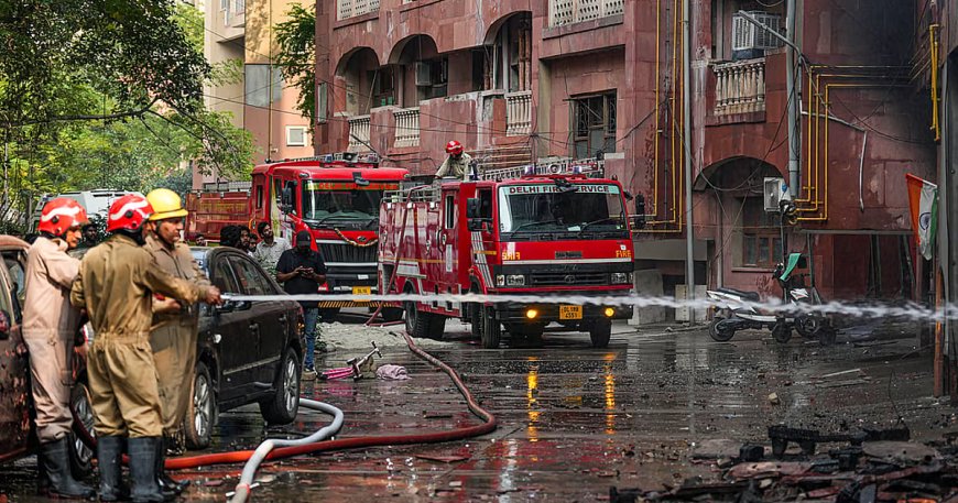 தீபாவளி: தில்லி தீயணைப்புப் படைக்கு ஒரே நாளில் 170 அவசர அழைப்புகள்! | TNNEWS